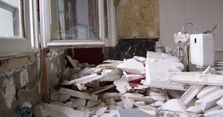 Демонтаж хрущевки в Переславле-Залесском - удаление старых полов и стен по выгодной цене от 1748 рублей.